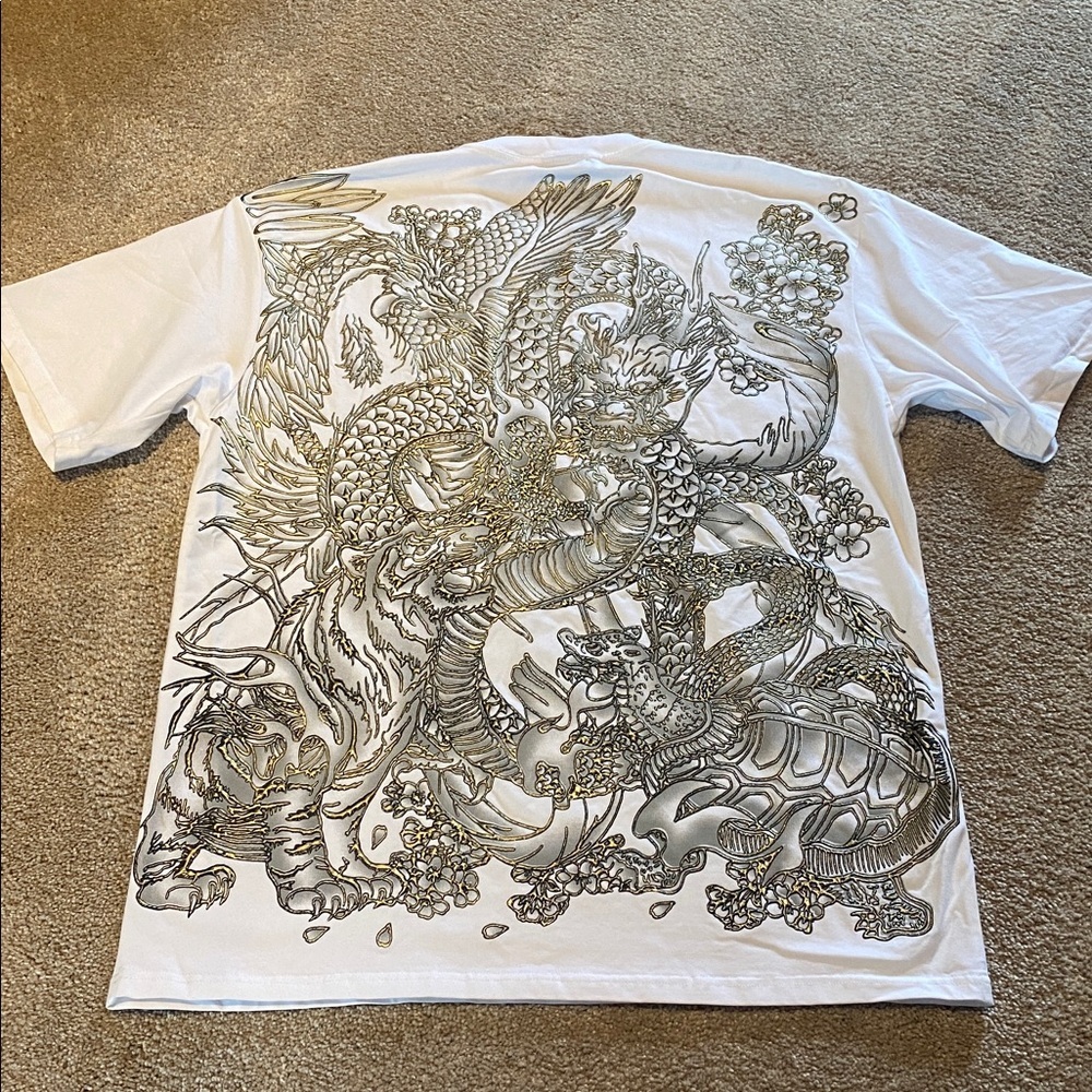 Kaminura Tokyo S/S White Gold Graphic 3D Asian Inspired Dragon Size Medium